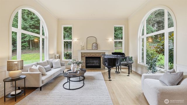 15622 Uplands Way SE, North Bend, WA 98045