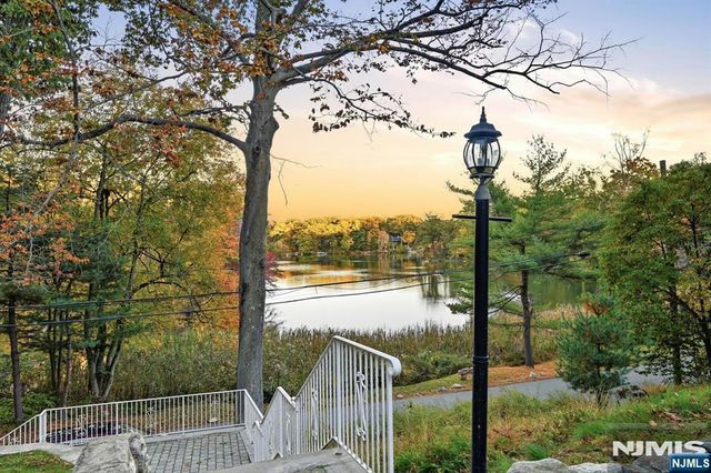 101 Morse Lakes Road, Bloomingdale, NJ 07403