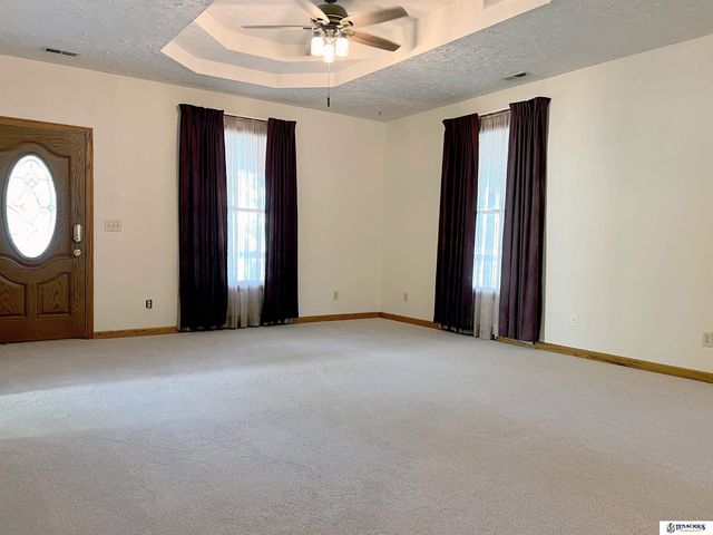 105 E York Avenue, Dewitt, NE 68341