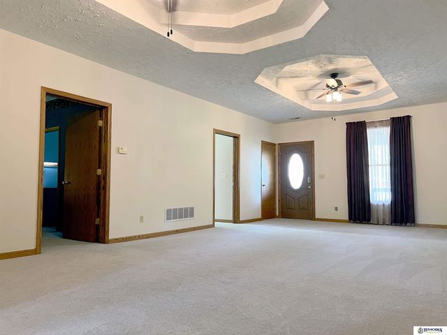 105 E York Avenue, Dewitt, NE 68341