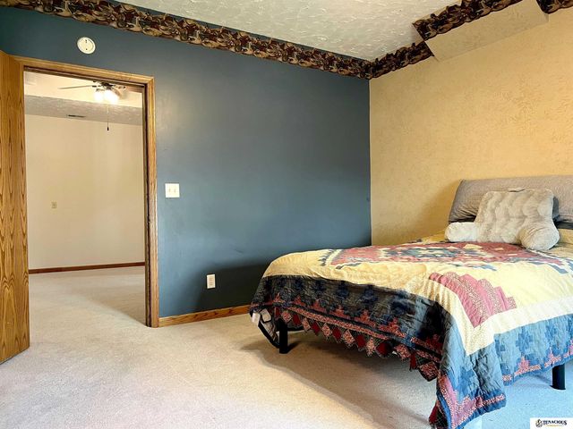 105 E York Avenue, Dewitt, NE 68341