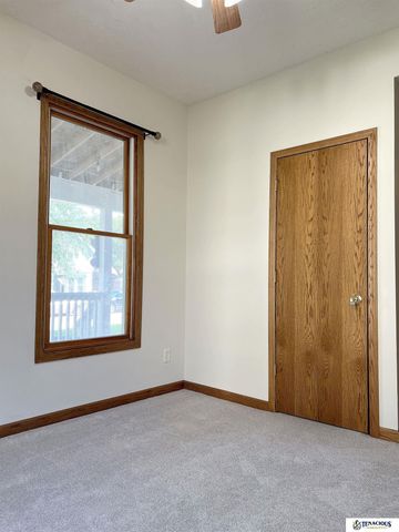 105 E York Avenue, Dewitt, NE 68341