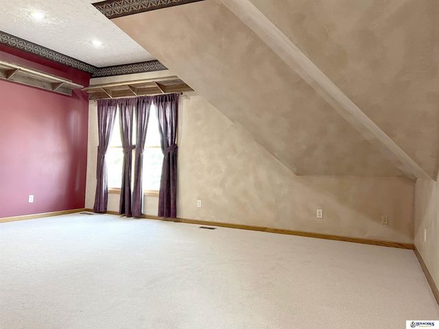 105 E York Avenue, Dewitt, NE 68341