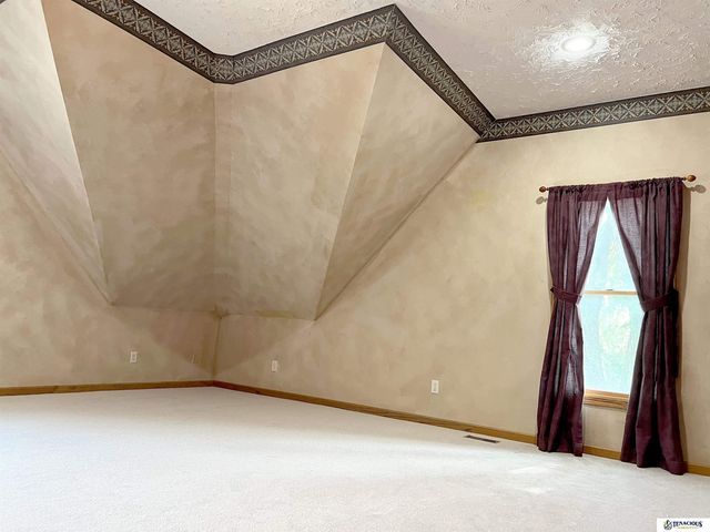 105 E York Avenue, Dewitt, NE 68341