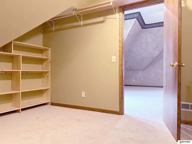 105 E York Avenue, Dewitt, NE 68341