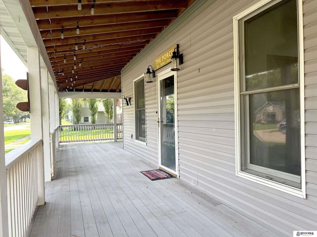 105 E York Avenue, Dewitt, NE 68341