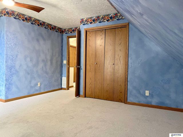 105 E York Avenue, Dewitt, NE 68341