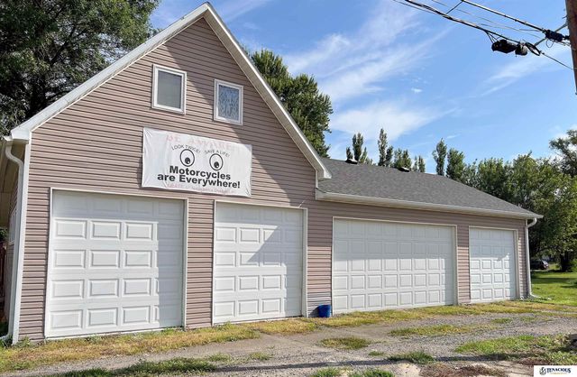 105 E York Avenue, Dewitt, NE 68341