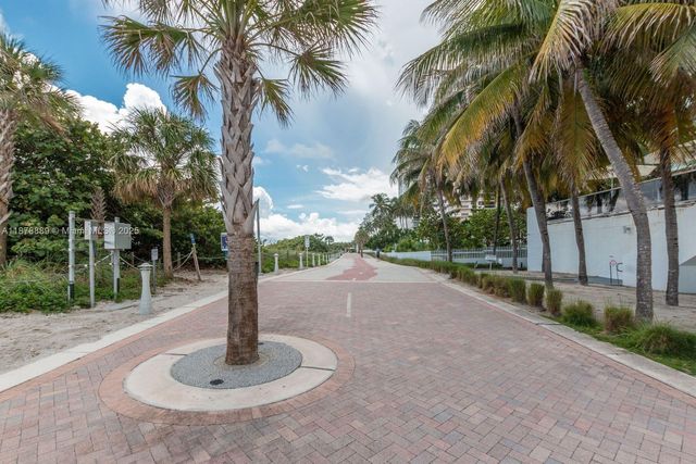 5825 Collins Ave 2E, Miami Beach, FL 33140