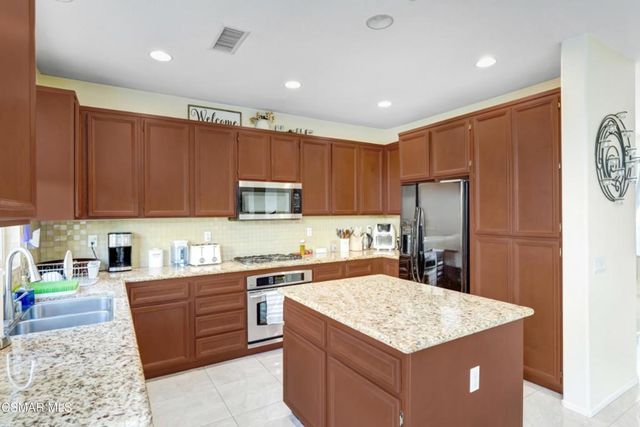 13223 Norfolk Court, Moorpark, CA 93021