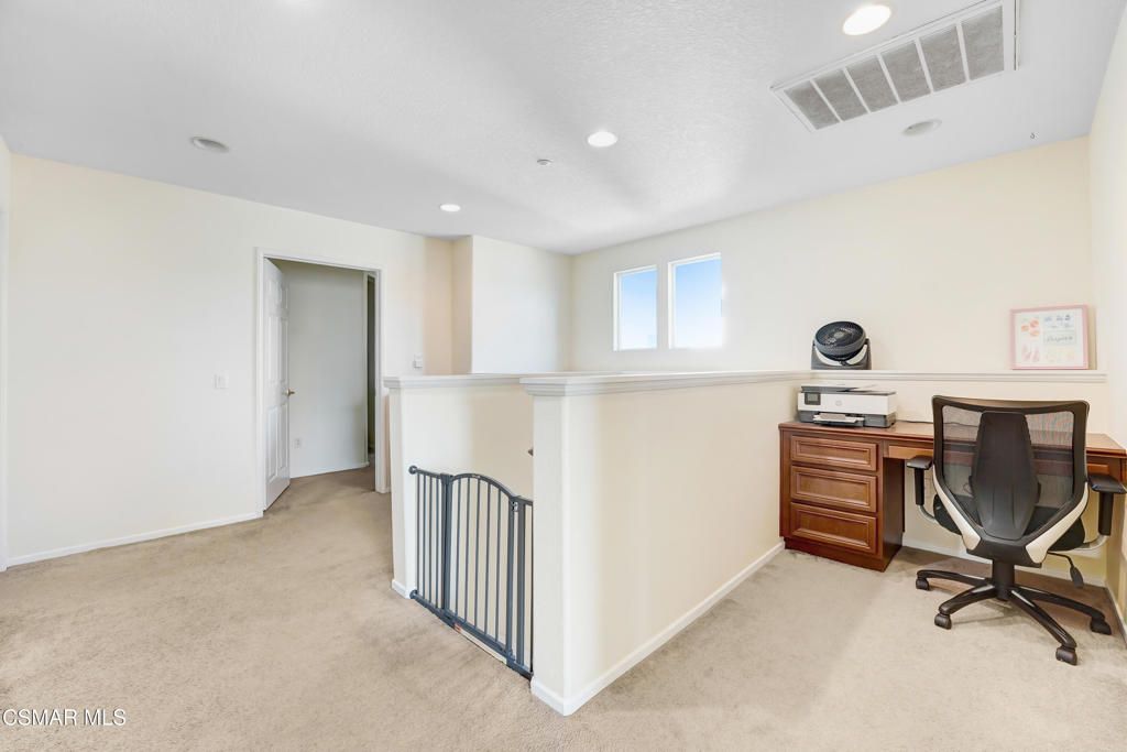 Image 21 of property listing at 13223 Norfolk Court, Moorpark, CA 93021