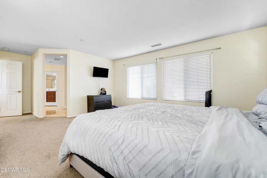 Image 30 of property listing at 13223 Norfolk Court, Moorpark, CA 93021