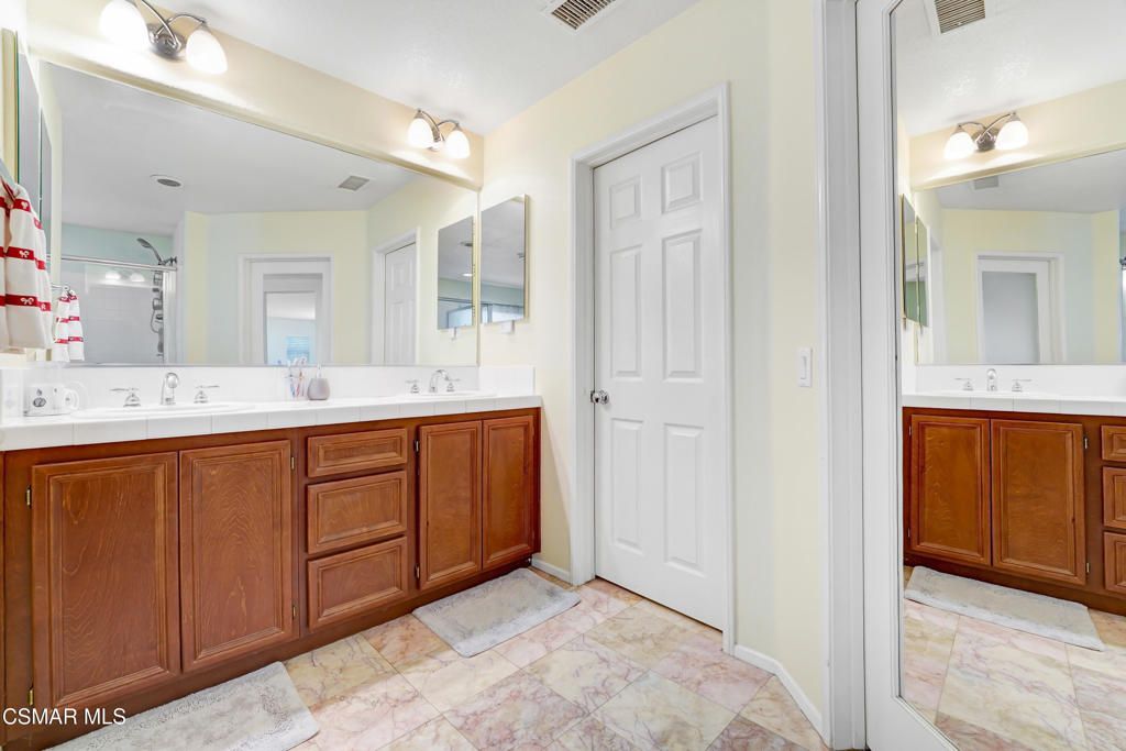 Image 32 of property listing at 13223 Norfolk Court, Moorpark, CA 93021