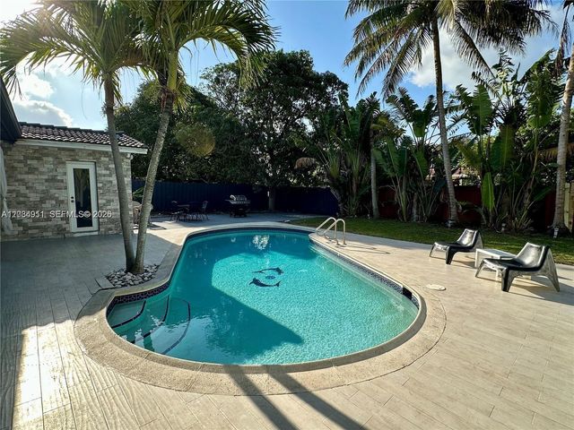 5424 Garfield Street, Hollywood, FL 33021