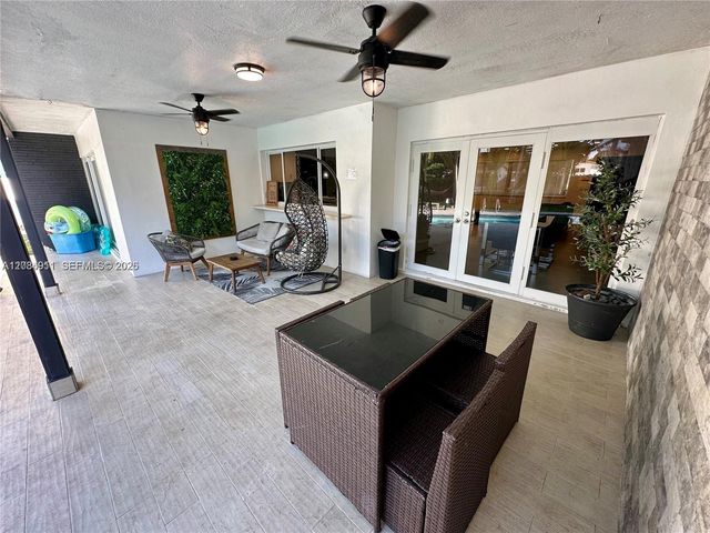 5424 Garfield Street, Hollywood, FL 33021
