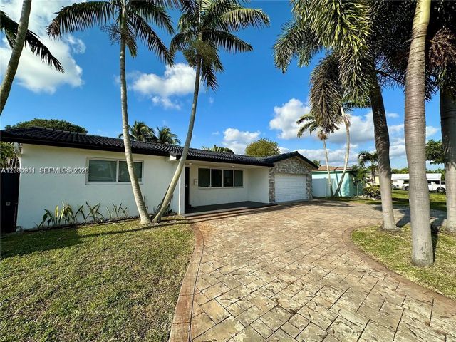 5424 Garfield Street, Hollywood, FL 33021
