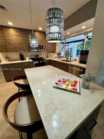 5424 Garfield Street, Hollywood, FL 33021