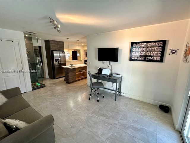5424 Garfield Street, Hollywood, FL 33021