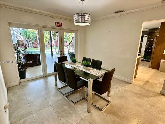 5424 Garfield Street, Hollywood, FL 33021