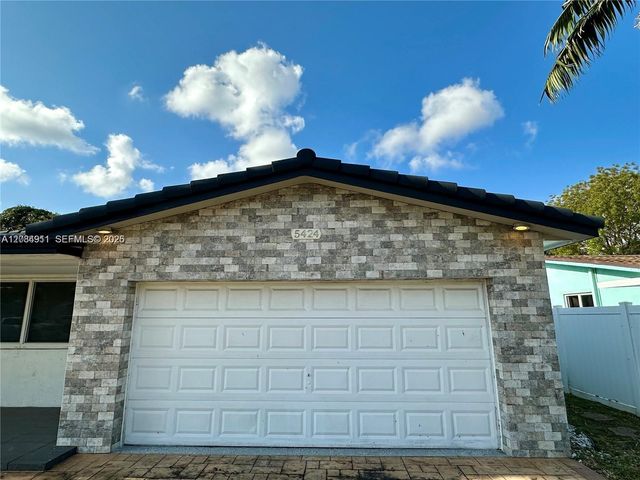 5424 Garfield Street, Hollywood, FL 33021