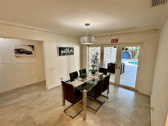 5424 Garfield Street, Hollywood, FL 33021