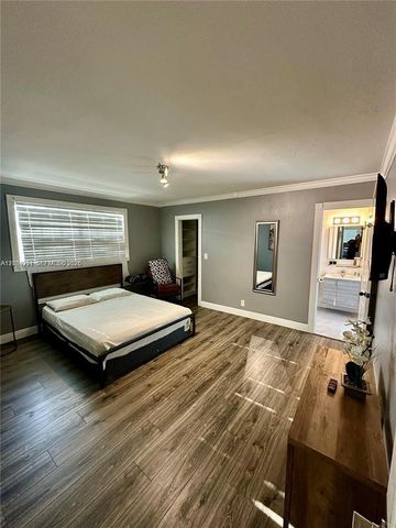 5424 Garfield Street, Hollywood, FL 33021