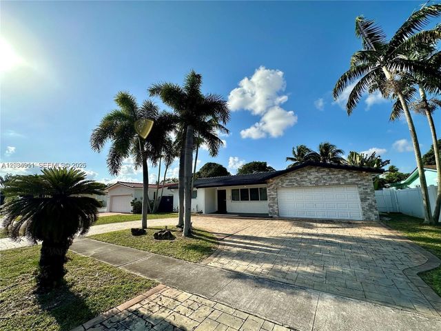 5424 Garfield Street, Hollywood, FL 33021
