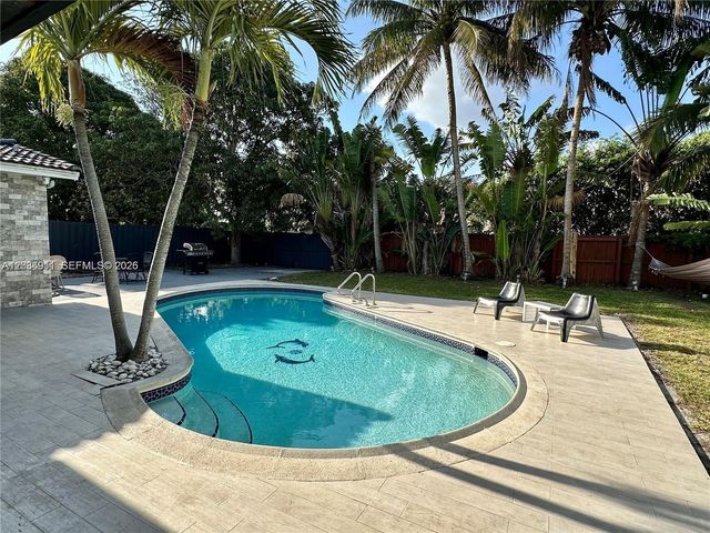 5424 Garfield Street, Hollywood, FL 33021