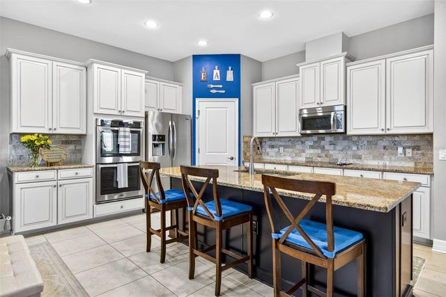 7035 PEREGRINA LOOP, Wesley Chapel, FL 33545