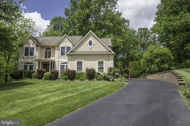 22 TAYLORS MILL LN, Wilmington, DE 19808