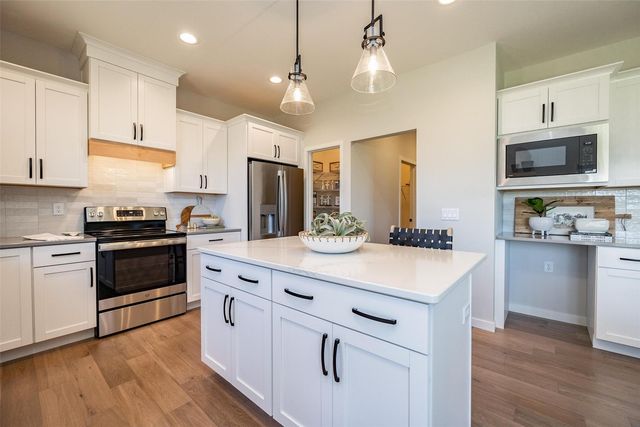 233 McCarran Avenue NE, Cedar Rapids, IA 52402