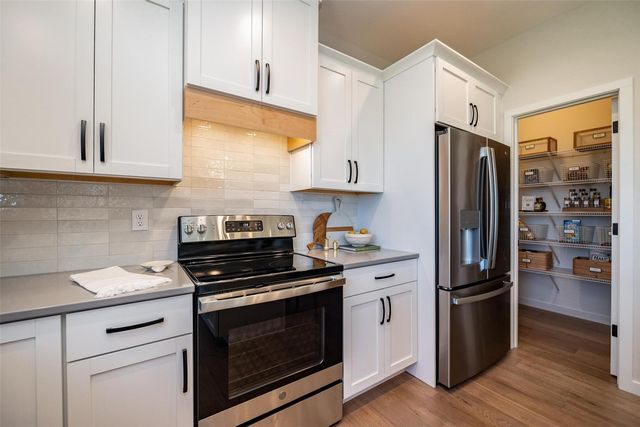 233 McCarran Avenue NE, Cedar Rapids, IA 52402