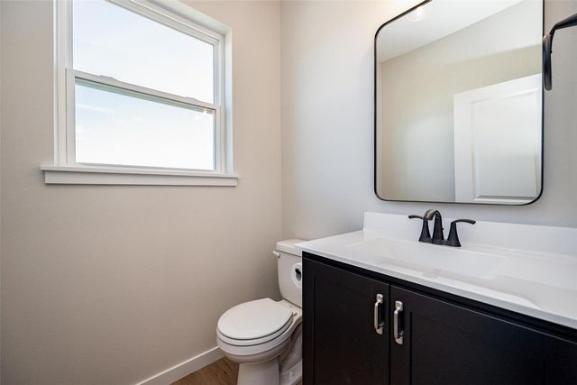 233 McCarran Avenue NE, Cedar Rapids, IA 52402