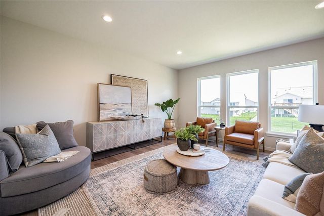 233 McCarran Avenue NE, Cedar Rapids, IA 52402