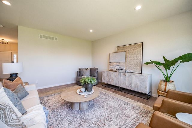 233 McCarran Avenue NE, Cedar Rapids, IA 52402