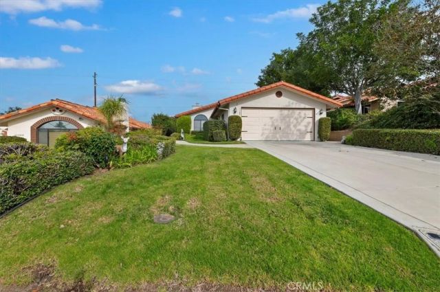 1168 N Crescent Ridge, Fallbrook, CA 92028