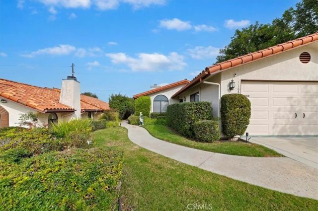 1168 N Crescent Ridge, Fallbrook, CA 92028