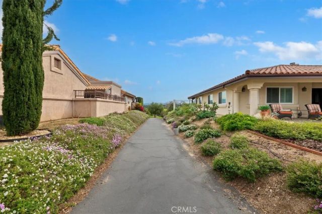 1168 N Crescent Ridge, Fallbrook, CA 92028