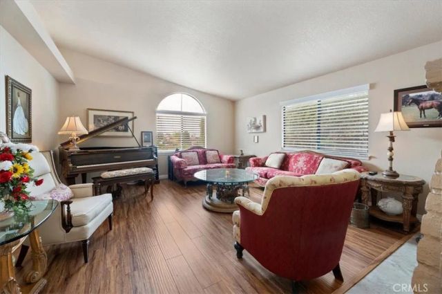 1168 N Crescent Ridge, Fallbrook, CA 92028