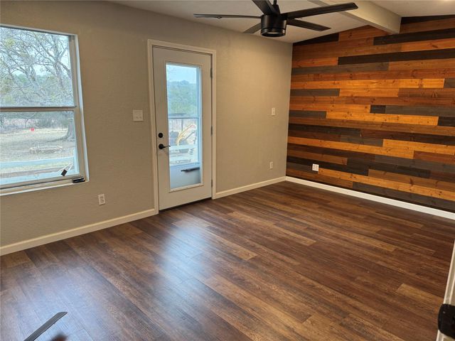 1441 Gatlin Creek RD, Dripping Springs, TX 78620