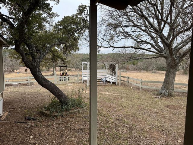 1441 Gatlin Creek RD, Dripping Springs, TX 78620
