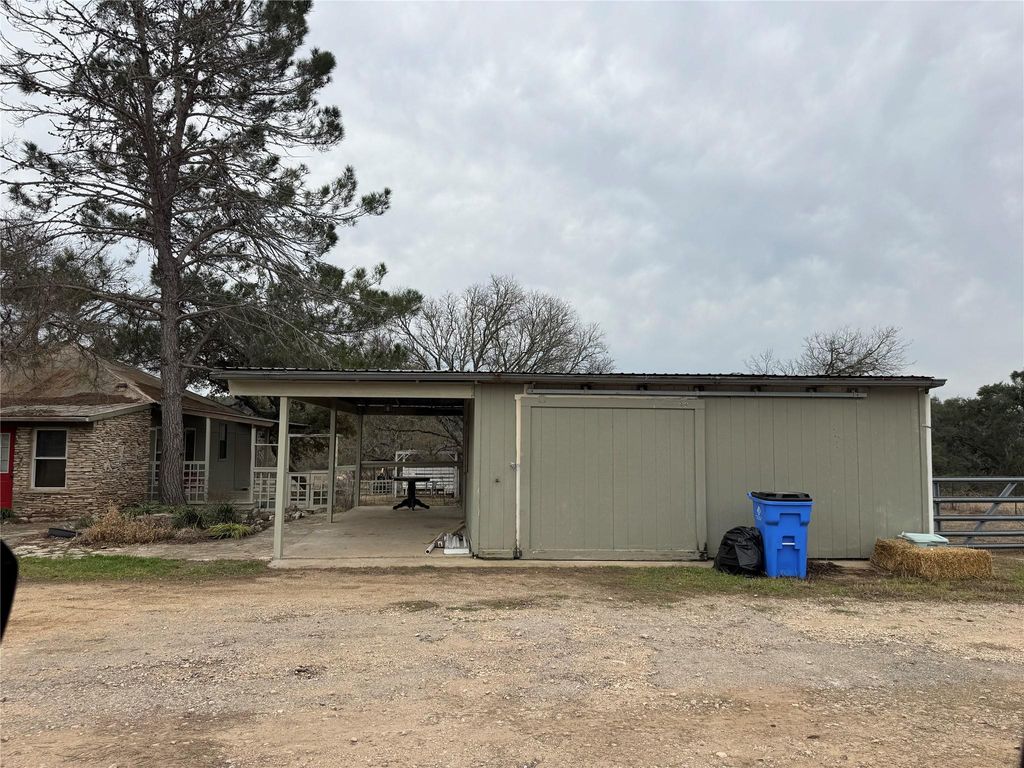 1441 Gatlin Creek RD, Dripping Springs, TX 78620