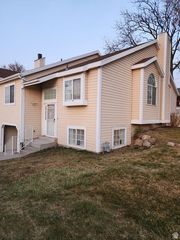 3279 S PLUM TREE LN, Bountiful, UT 84010