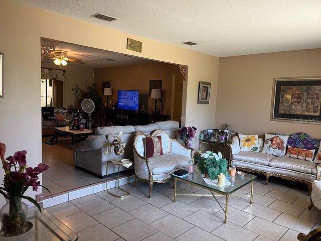 16920 SW 39TH CIRCLE, Ocala, FL 34473