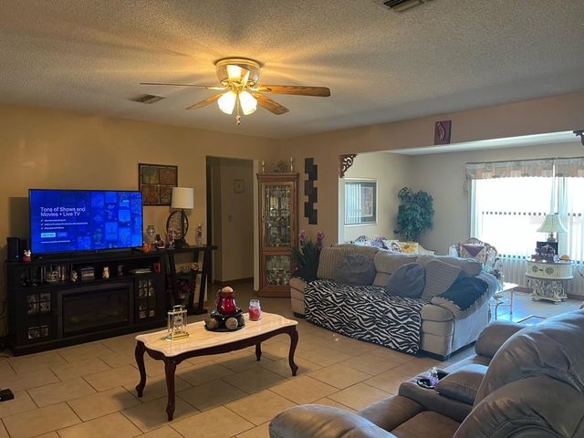 16920 SW 39TH CIRCLE, Ocala, FL 34473