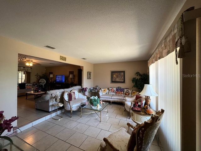 16920 SW 39TH CIRCLE, Ocala, FL 34473
