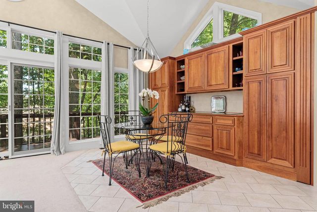 406 BRIGHTON CIR, Devon, PA 19333