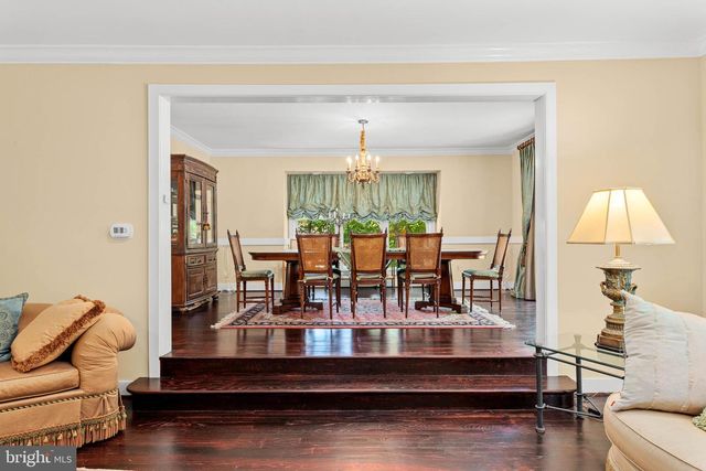 406 BRIGHTON CIR, Devon, PA 19333