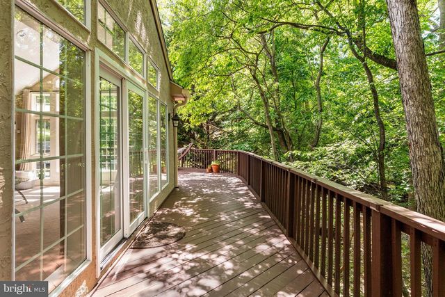 406 BRIGHTON CIR, Devon, PA 19333