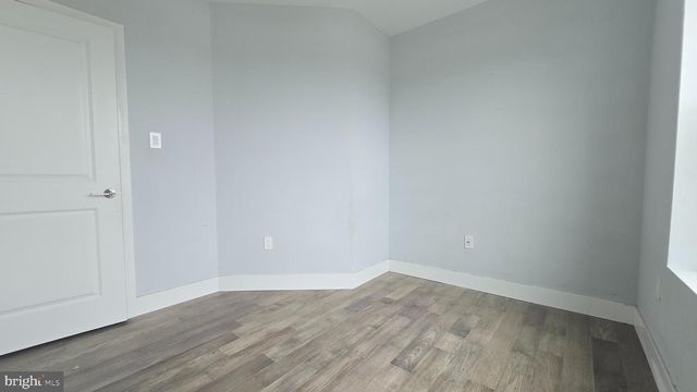 484 SHURS LN, Philadelphia, PA 19128
